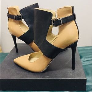 Kenneth Cole pumps size 9.5